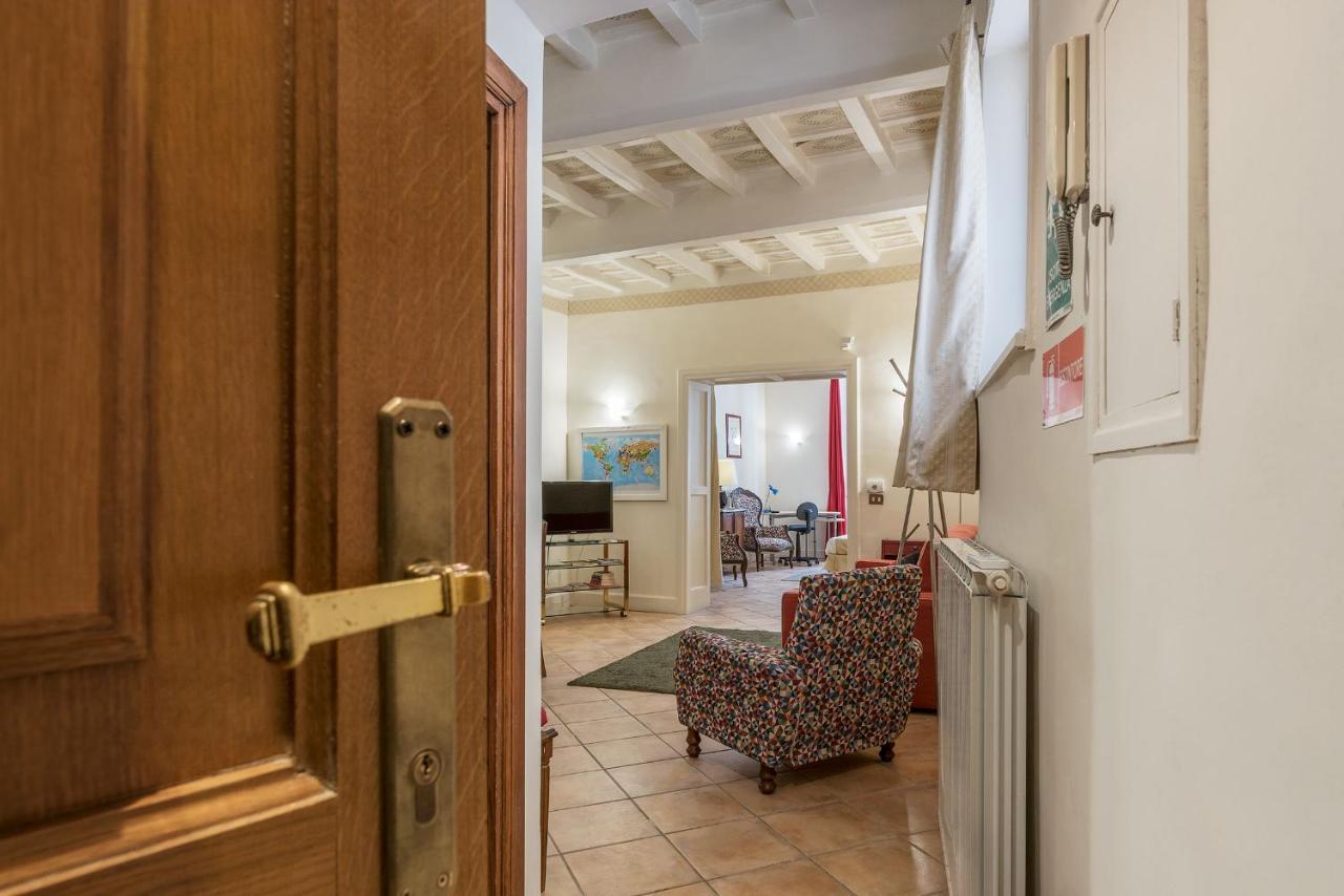 Fontanella Borghese Apartment - Fromhometorome Exterior photo